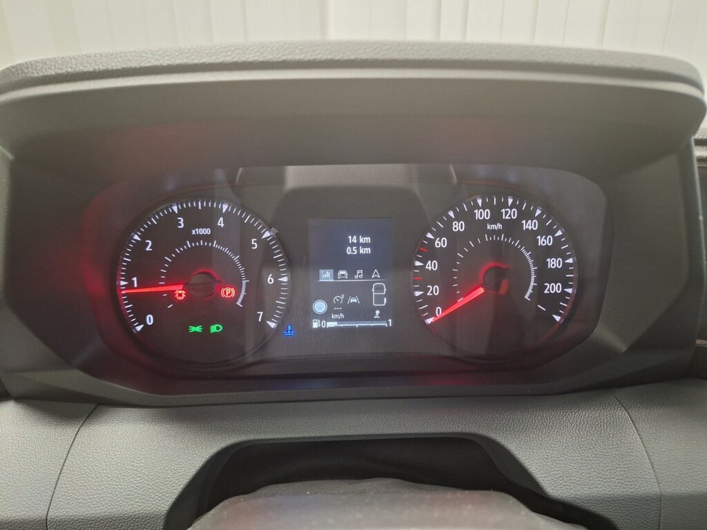 Renault Master, image 17