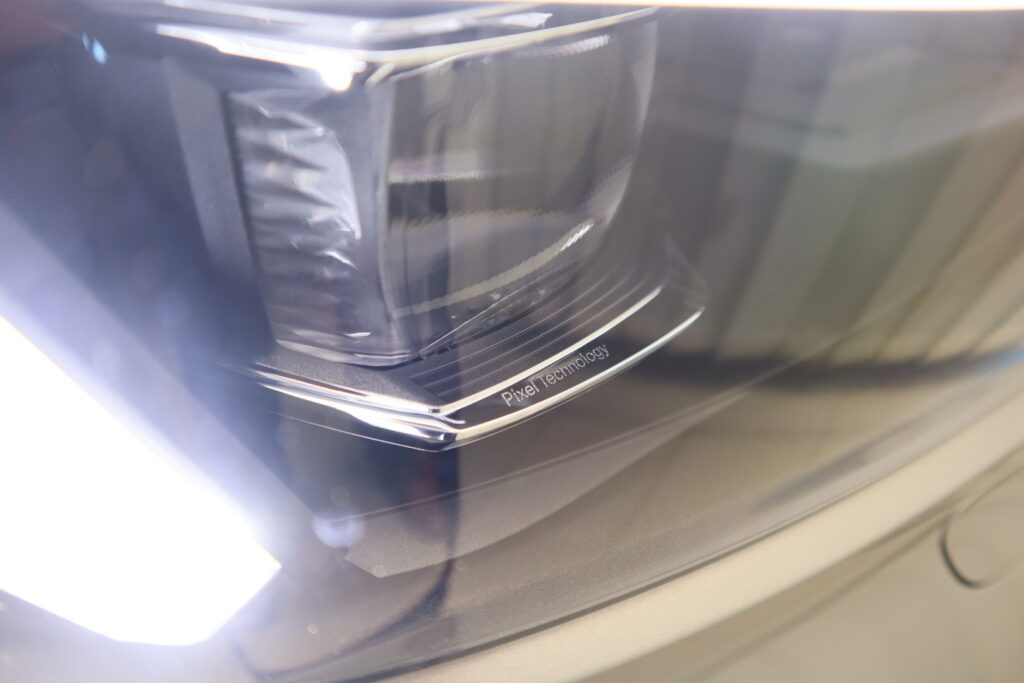 Volvo EX40, image 20