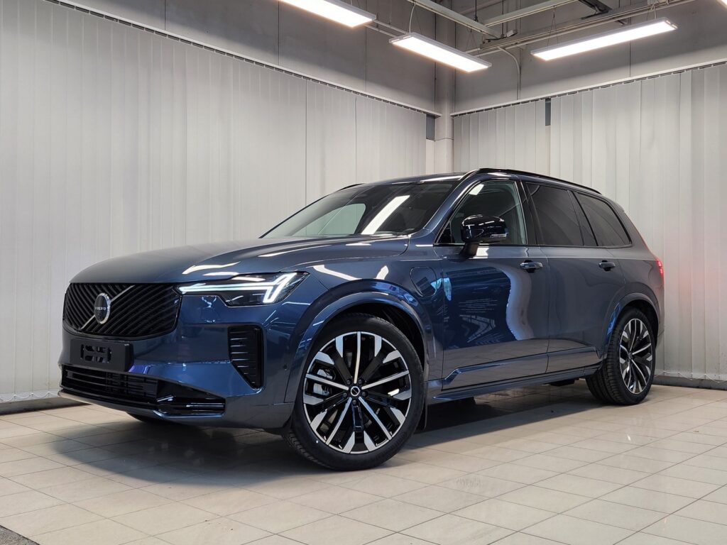 Volvo XC90, image 2