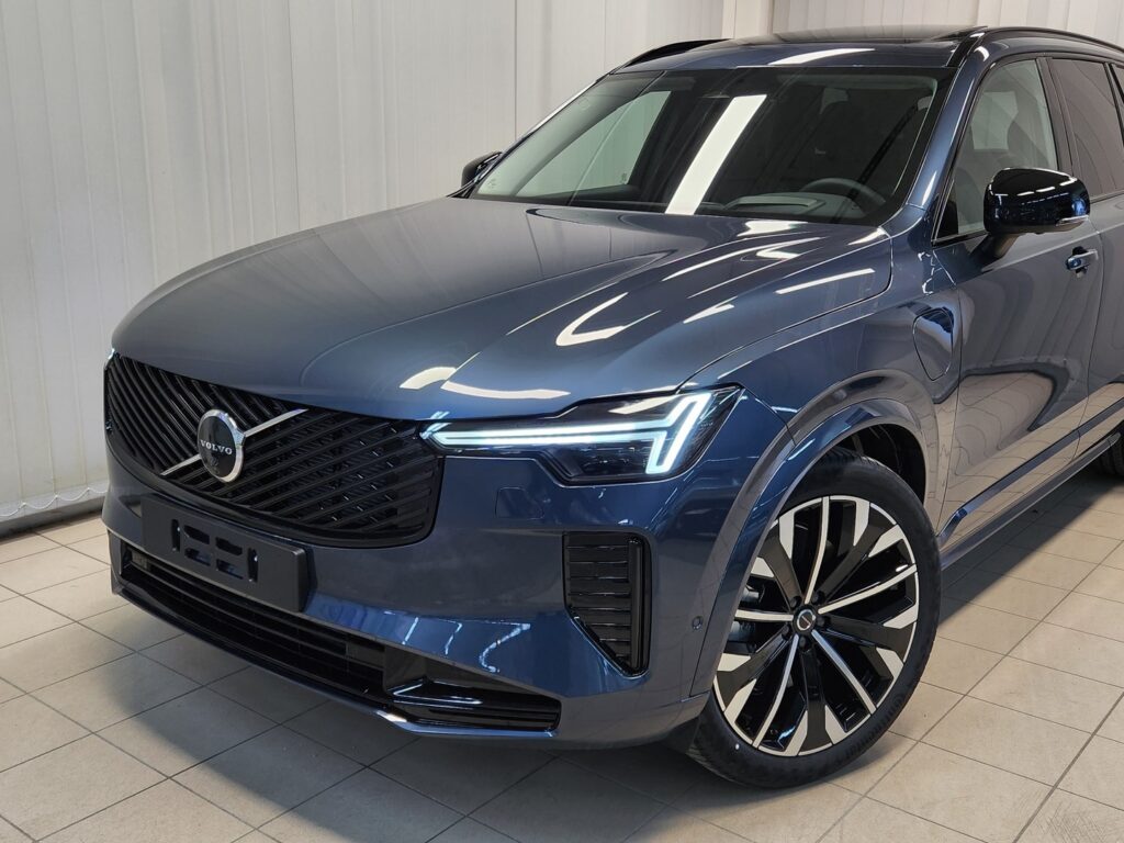 Volvo XC90, image 3