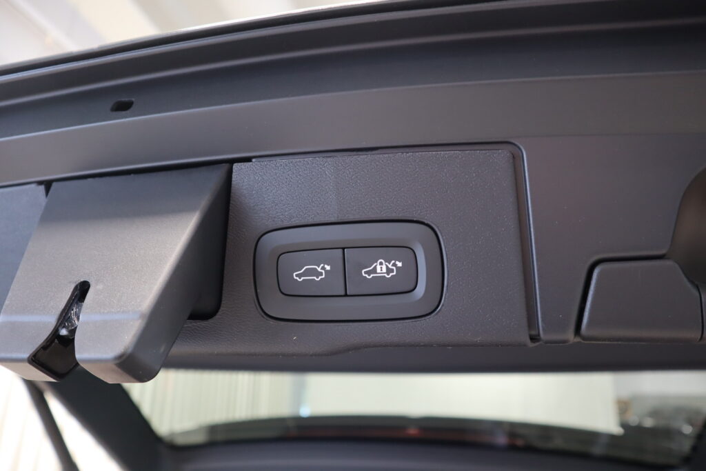 Volvo XC60, image 22