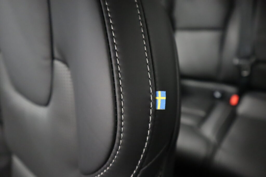 Volvo XC60, image 12