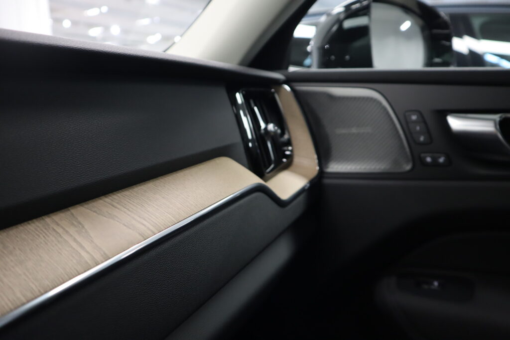 Volvo XC60, image 13