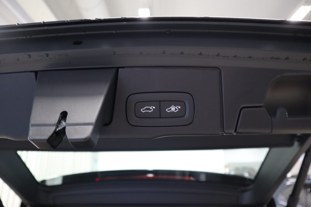 Volvo XC60, image 16