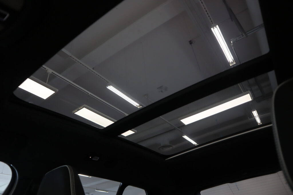 Volvo EX40, image 16