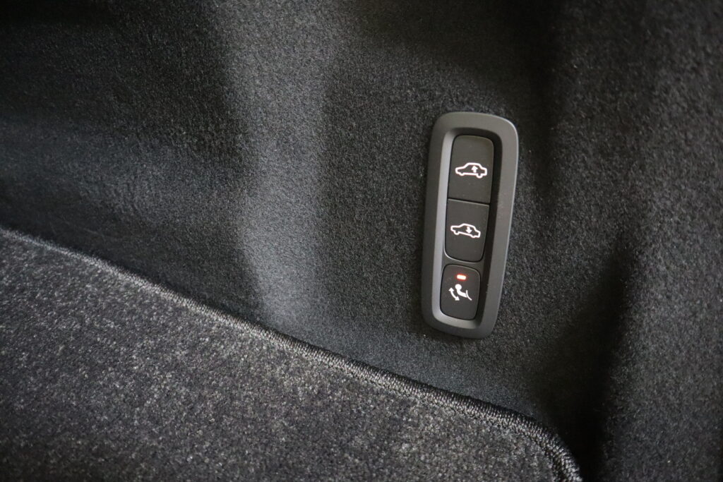 Volvo XC60, image 15