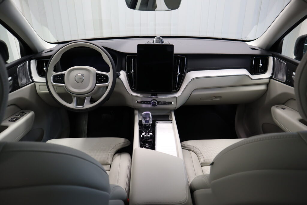 Volvo XC60, image 6