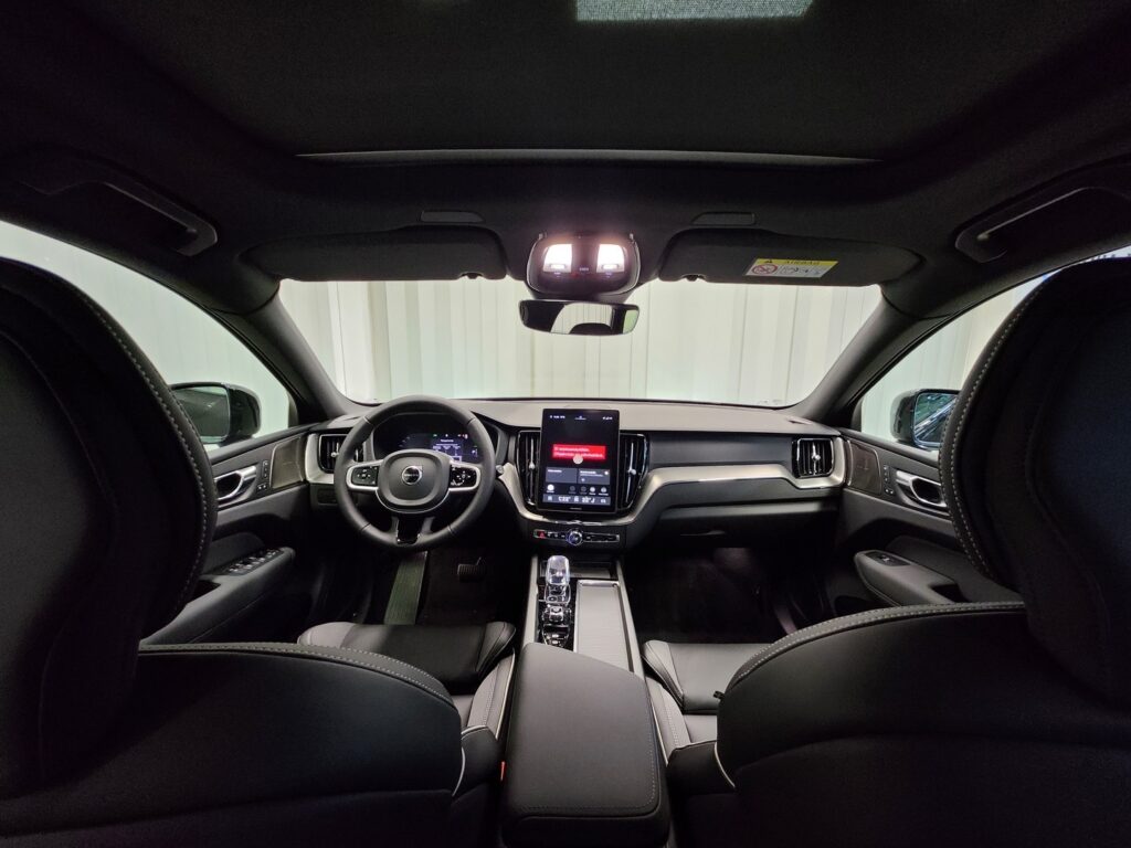 Volvo XC60, image 12