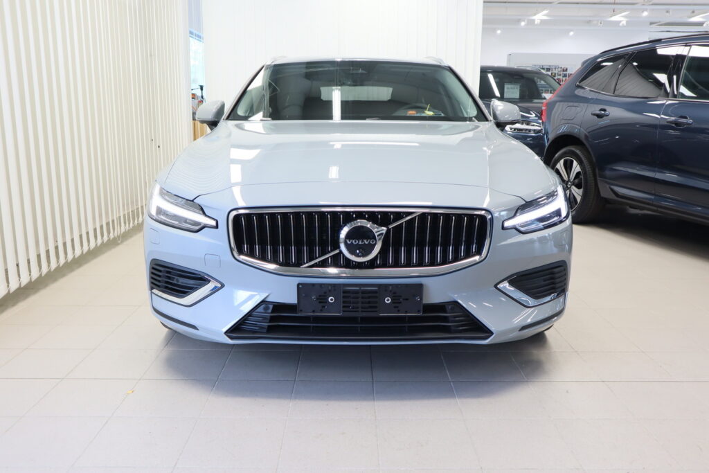 Volvo V60, image 2