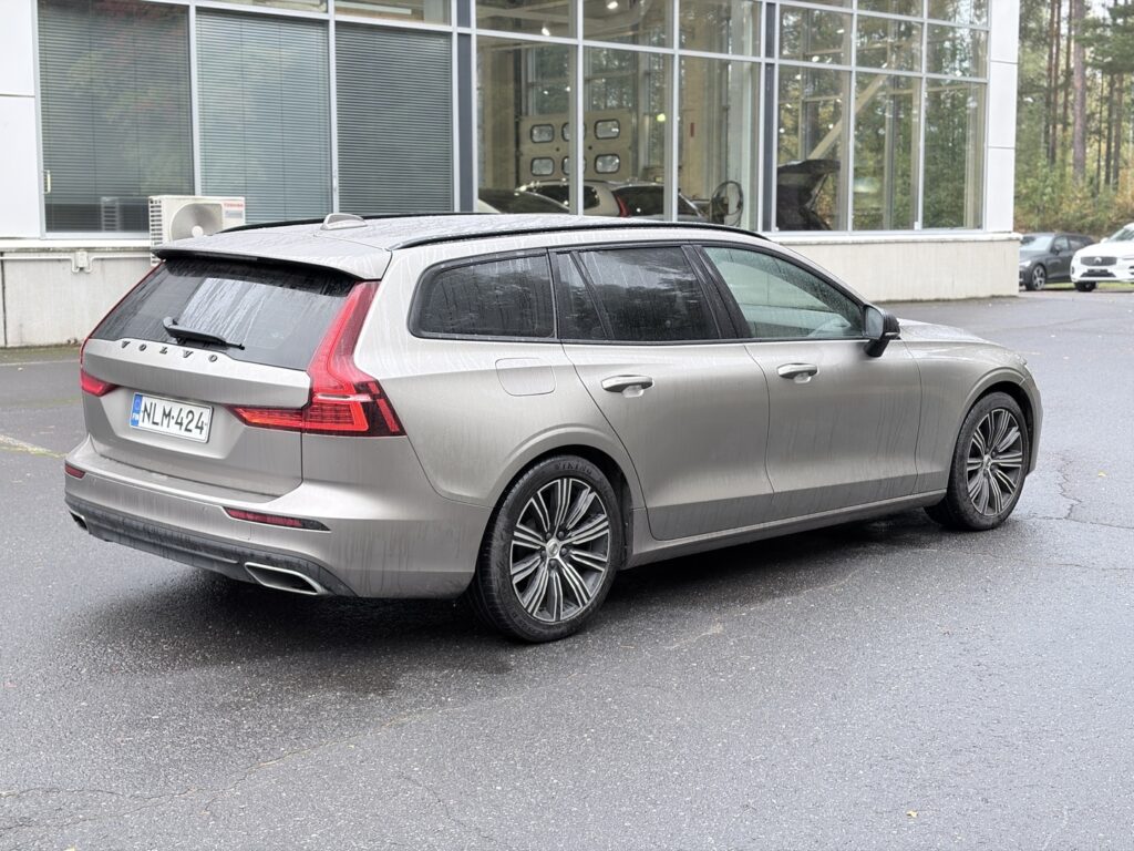 Volvo V60, image 3